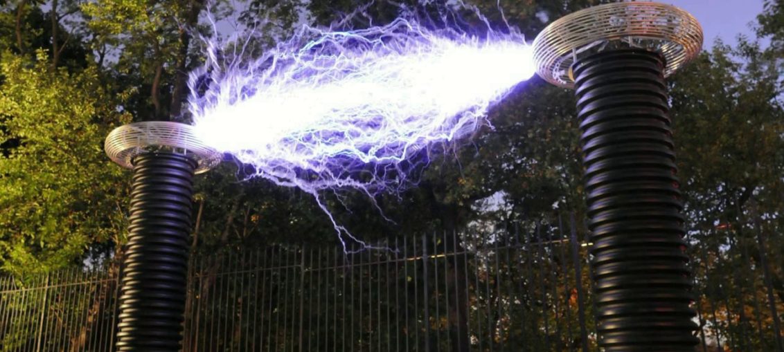 Катушка Тесла своими руками! Каждый сможет!