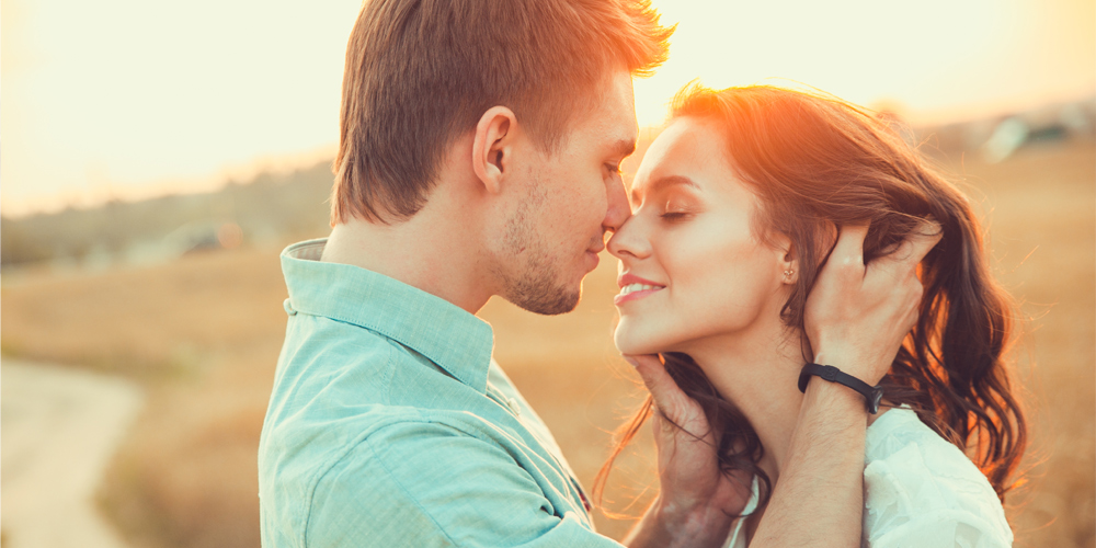 Пять знаков, что вы нравитесь человеку