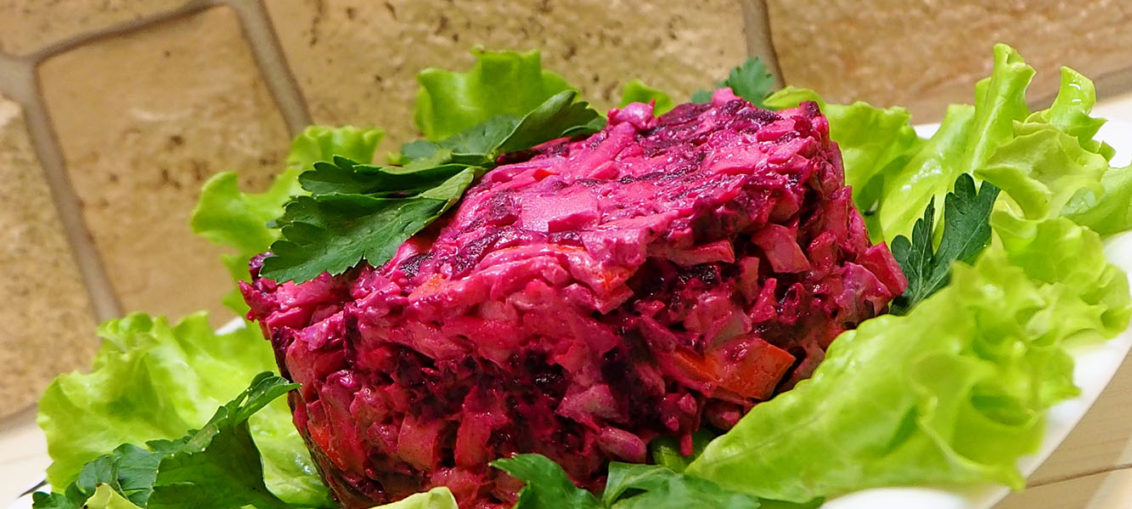 салат из кальмаров