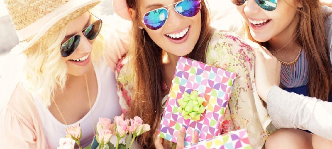подарок как выбрать подруге